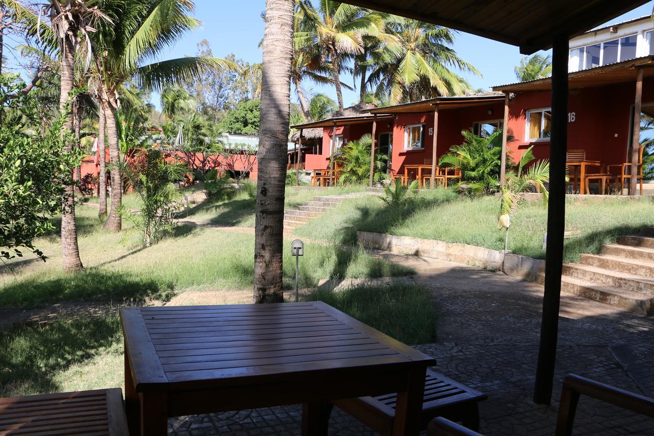 Hotel De La Baie Antsiranana Экстерьер фото